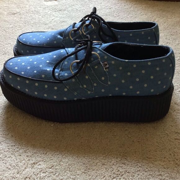 T.U.K Unisex Blue and White Denim Polka Dot Viva Mondo Creeper Platforms - Picture 4 of 9